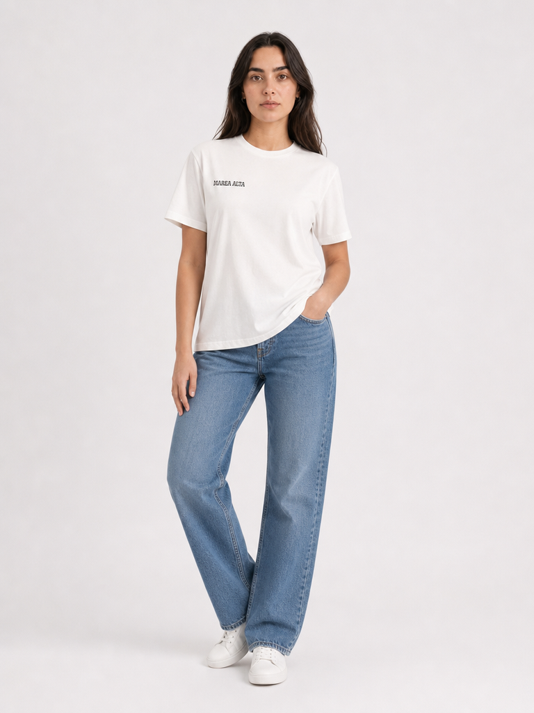 Camiseta Oversized Surf Vintage Marea Alta – Blanco
